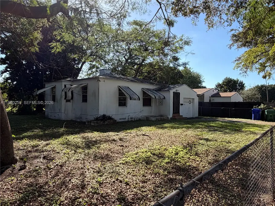 1070 NW 44th St, Miami, FL 33127 - Image #2