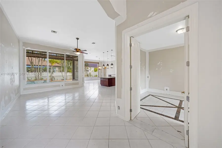 15989 SW 14th St, Pembroke Pines, FL 33027 - Image #3