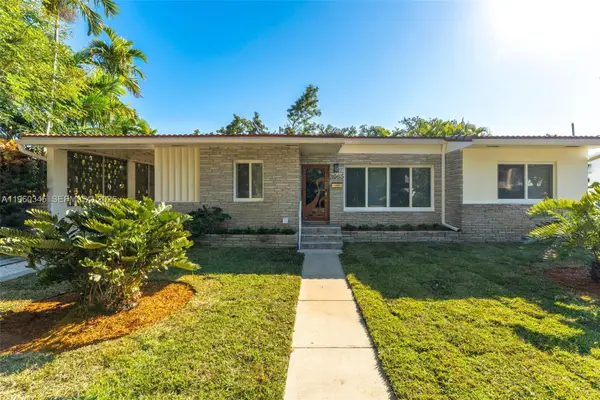 3965 SW 60th Ct, Miami, FL 33155