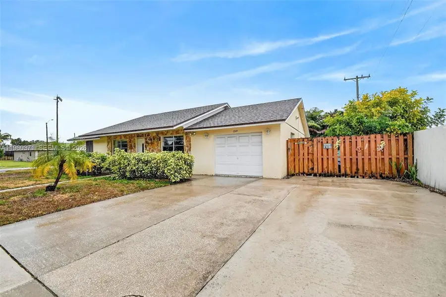 1319 W Jennings St, Lantana, FL 33462 - #2