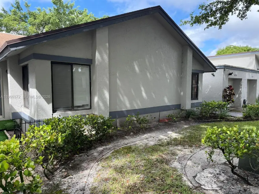 5223 Gate Lake Rd #5223, Tamarac, FL 33319 - Image #2