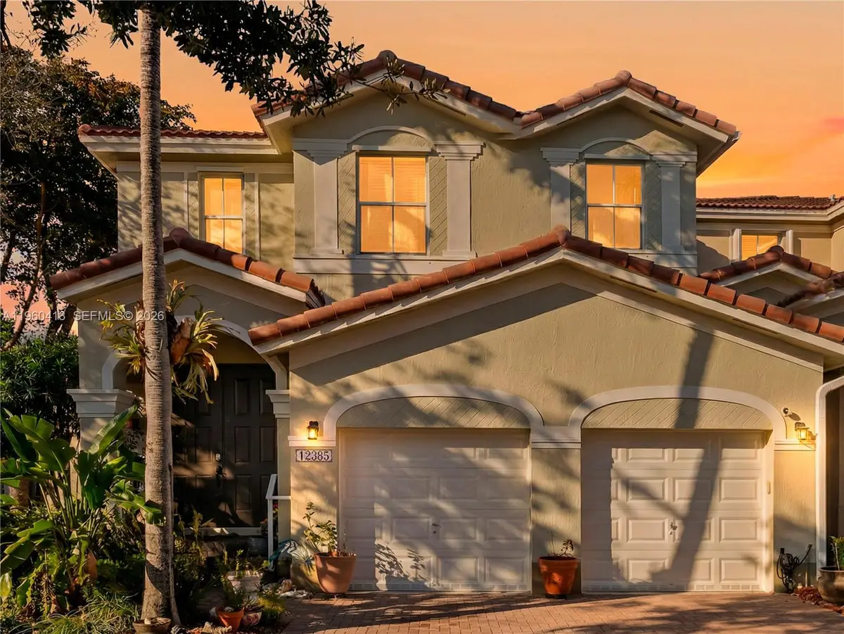12385 SW 124th Ter, Miami, FL 33186 - Image #1