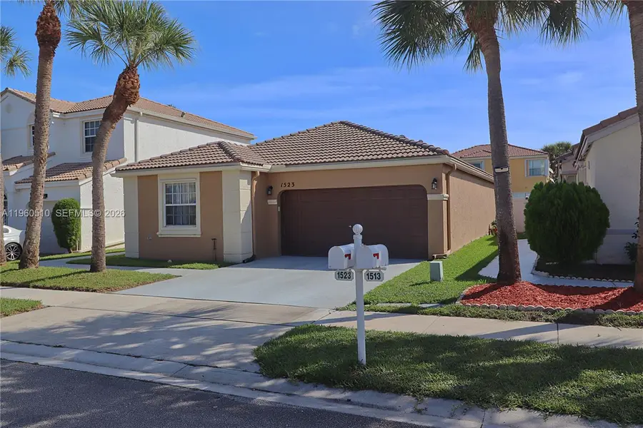 1523 NW 158th Ave, Pembroke Pines, FL 33028 - #3