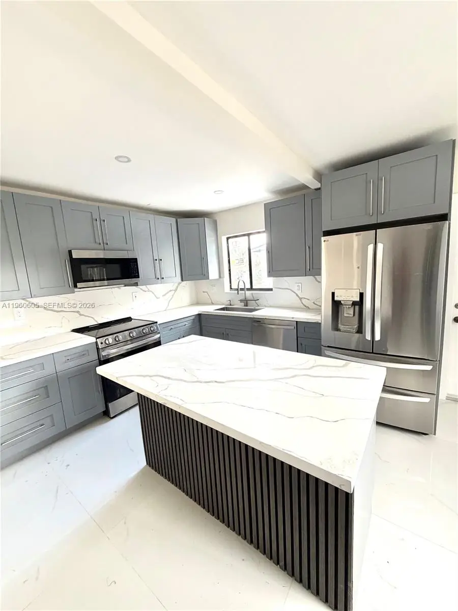 3740 NW 188th St, Miami Gardens, FL 33055 - Image #2