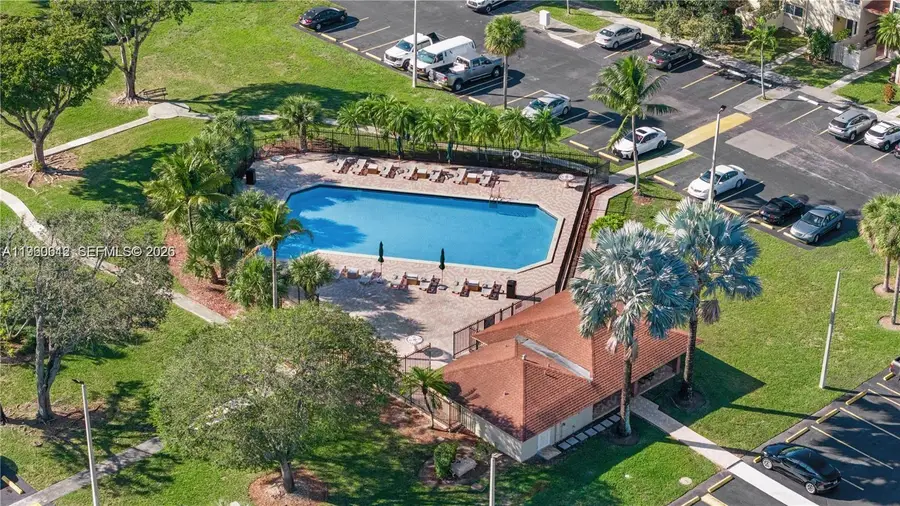 14273 Kendale Lakes Cir, Miami, FL 33183 - Image #3