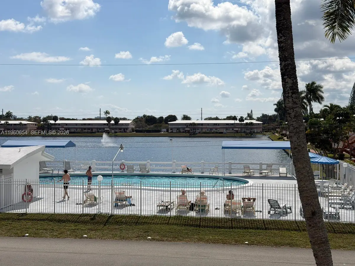 725 SW 11th Ave #17F, Hallandale Beach, FL 33009 - #1