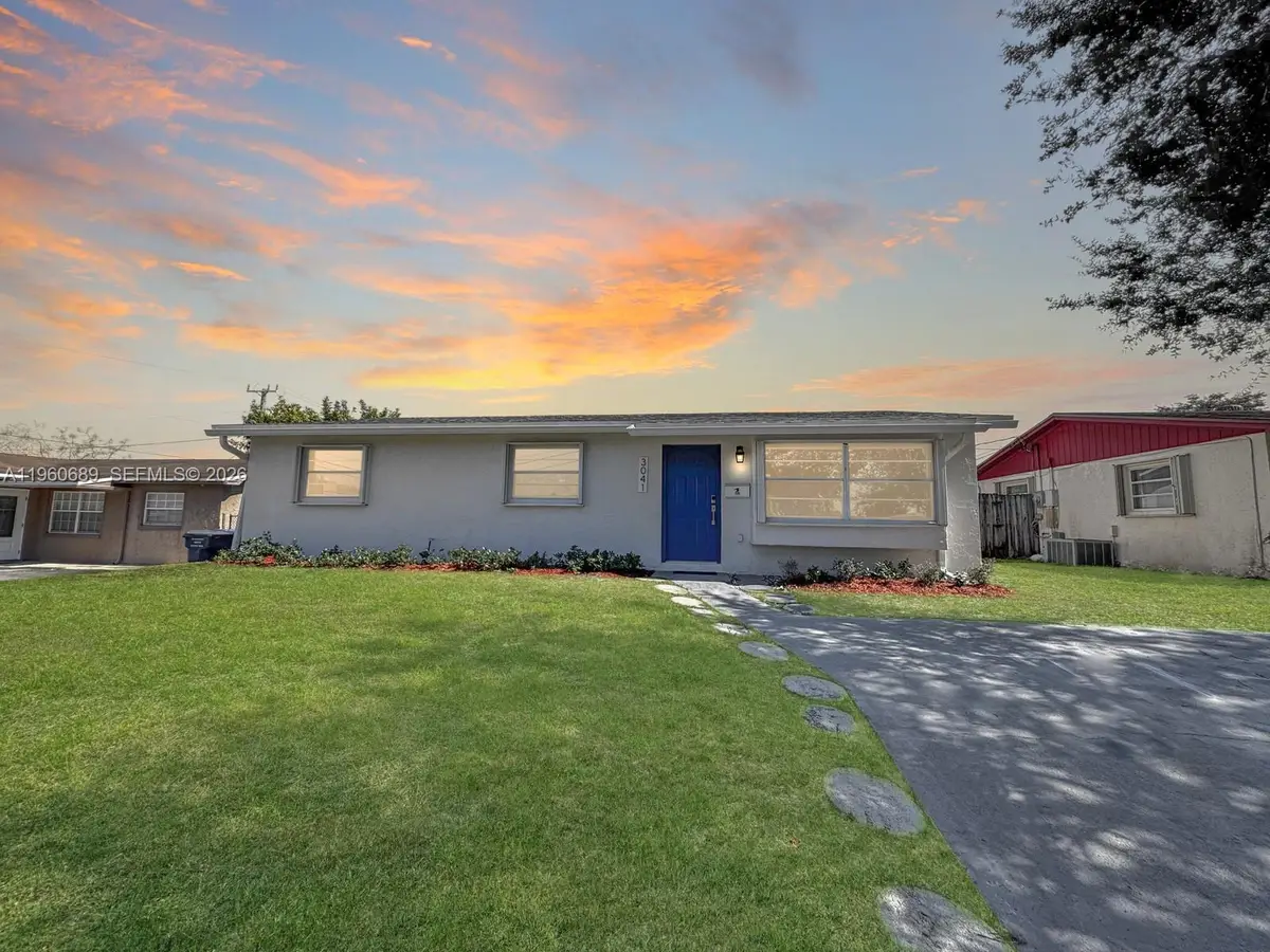 3041 N 74th Ave, Hollywood, FL 33024 - Image #1