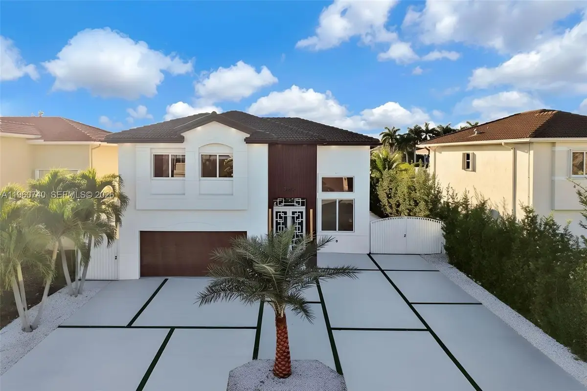 6042 SW 159 Ct, Miami, FL 33193 - #1