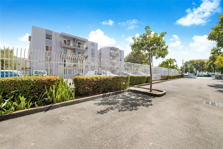 1661 SW 3rd St #25, Miami, FL 33135 - Image #2