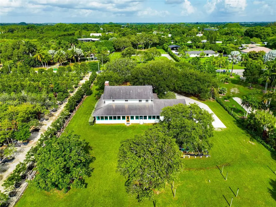 24545 SW 192nd Ave, Homestead, FL 33031 - Image #2