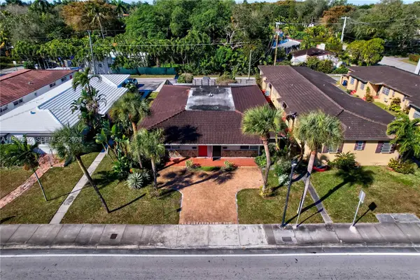 8640 NE 2nd Ave, El Portal, FL 33138