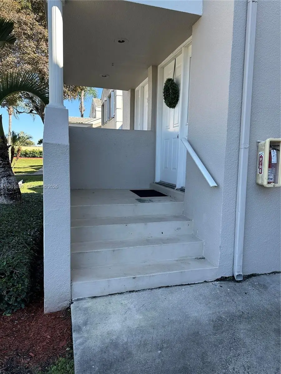 2638 SE 21st Ct #205-C, Homestead, FL 33035 - Image #2