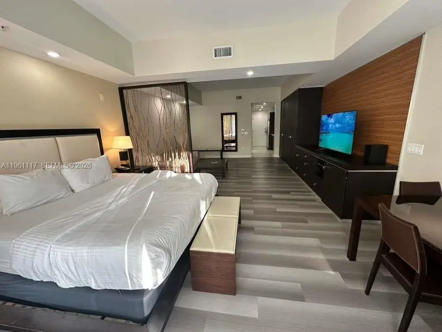 5300 NW 87th Ave #910, Doral, FL 33178 - #2