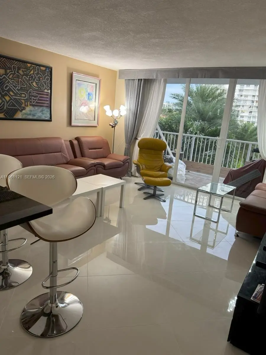 2801 NE 183rd St #310W, Aventura, FL 33160 - Image #3