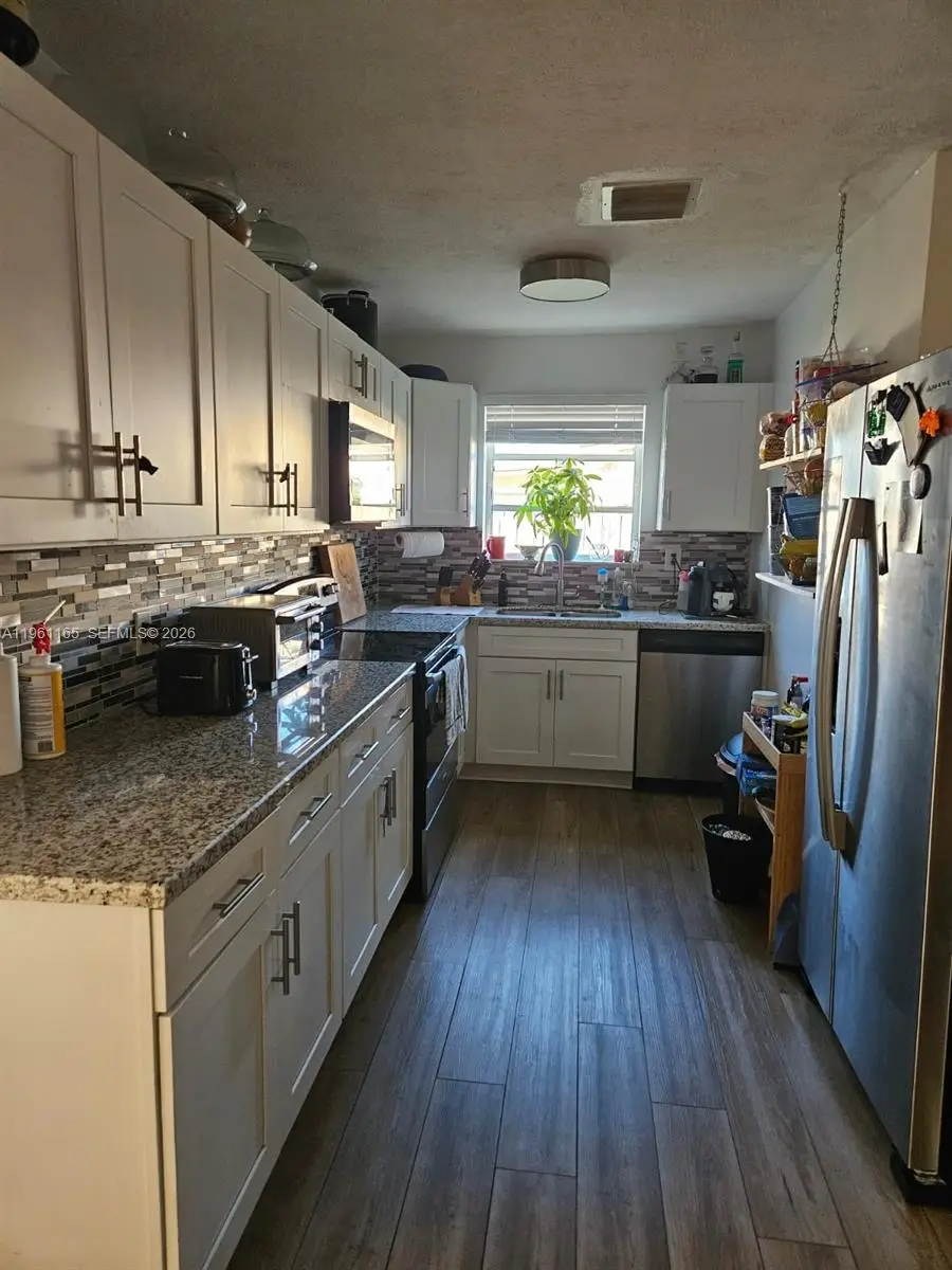 4155 NW 12th Ter, Oakland Park, FL 33309 - Image #3