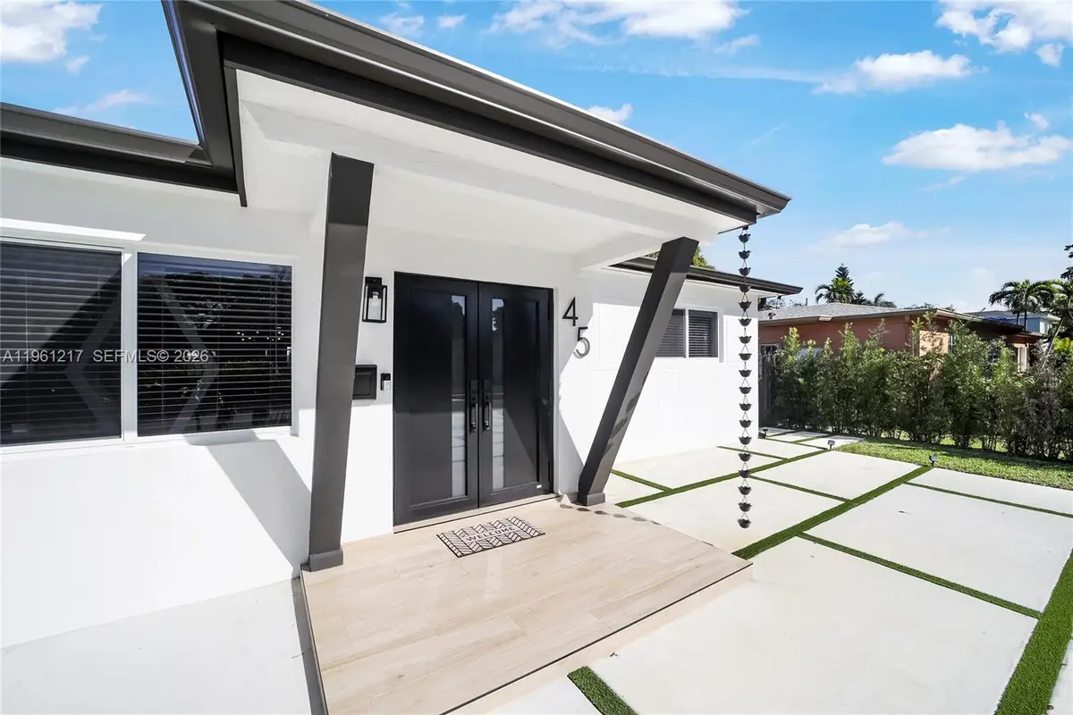 45 NE 124th Ter, North Miami, FL 33161 - Image #1