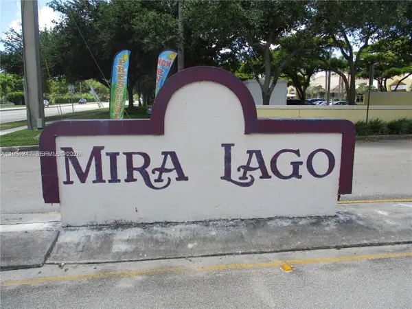 3200 NW 46th St #205, Oakland Park, FL 33309