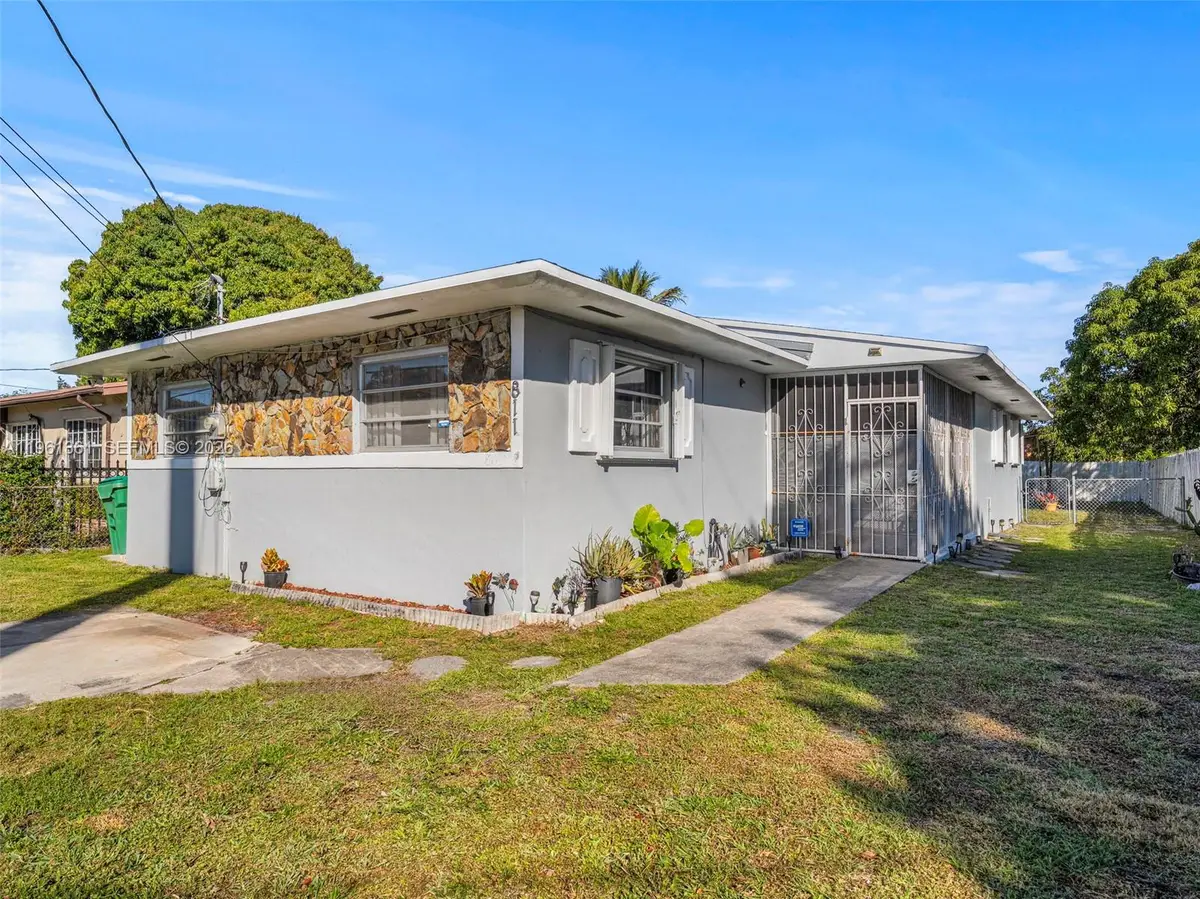 811 NW 112th St, Miami, FL 33168 - Image #1