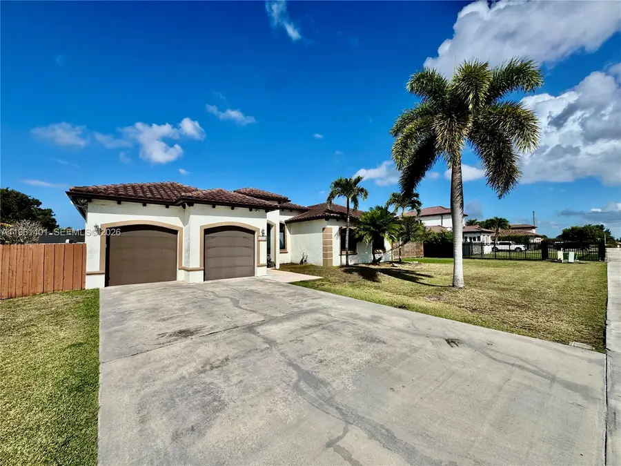 20449 SW 328th St, Homestead, FL 33030 - Image #3