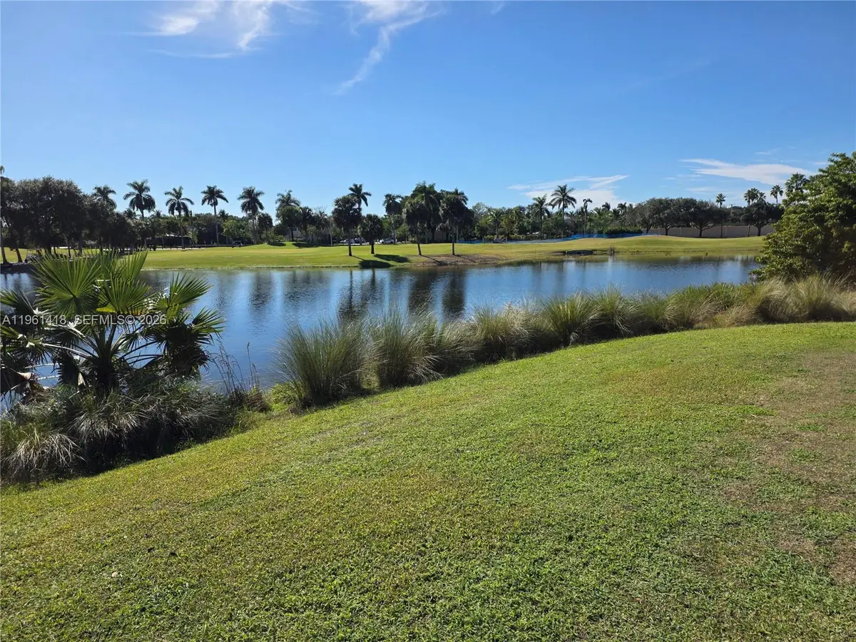 8044 NW 41st Ct, Sunrise, FL 33351 - #1