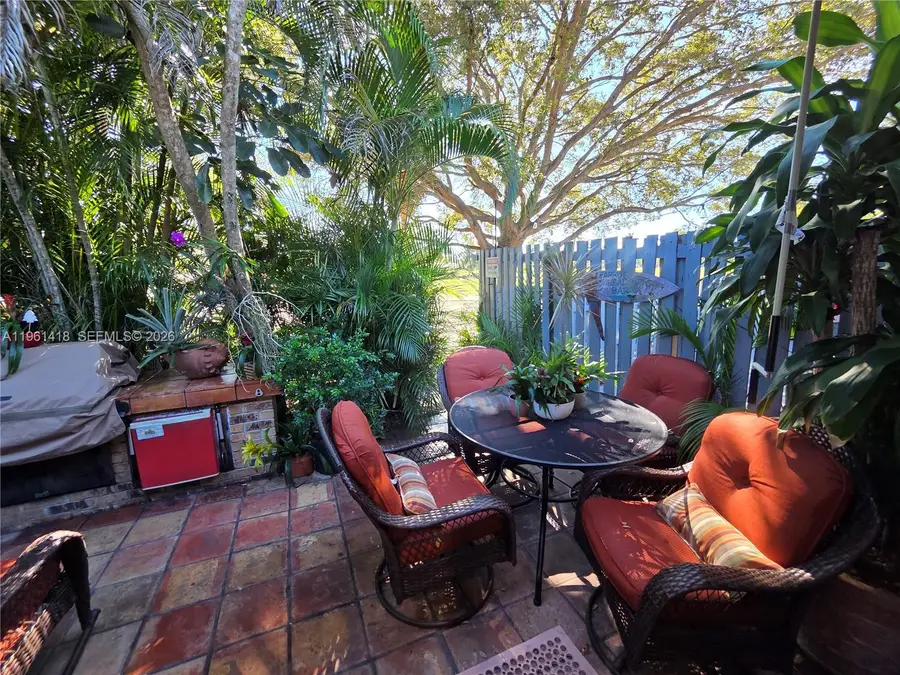 8044 NW 41st Ct, Sunrise, FL 33351 - #2