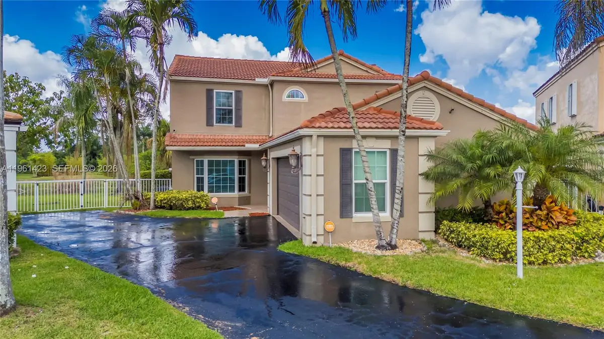 21451 Sawmill Ct, Boca Raton, FL 33498 - Image #1