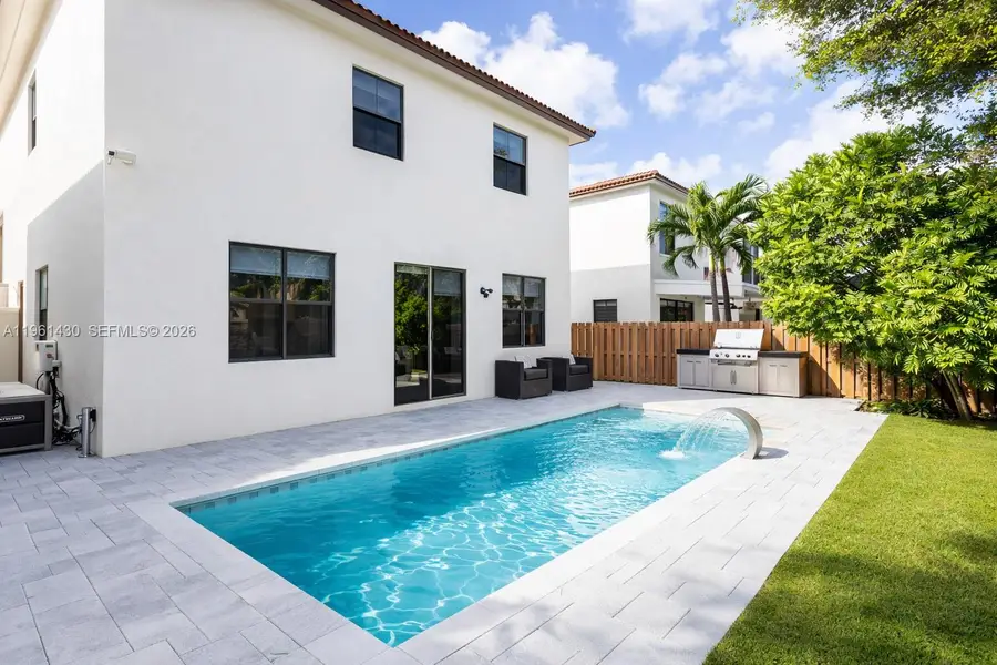 10013 NW 89th Ter, Doral, FL 33178 - #2