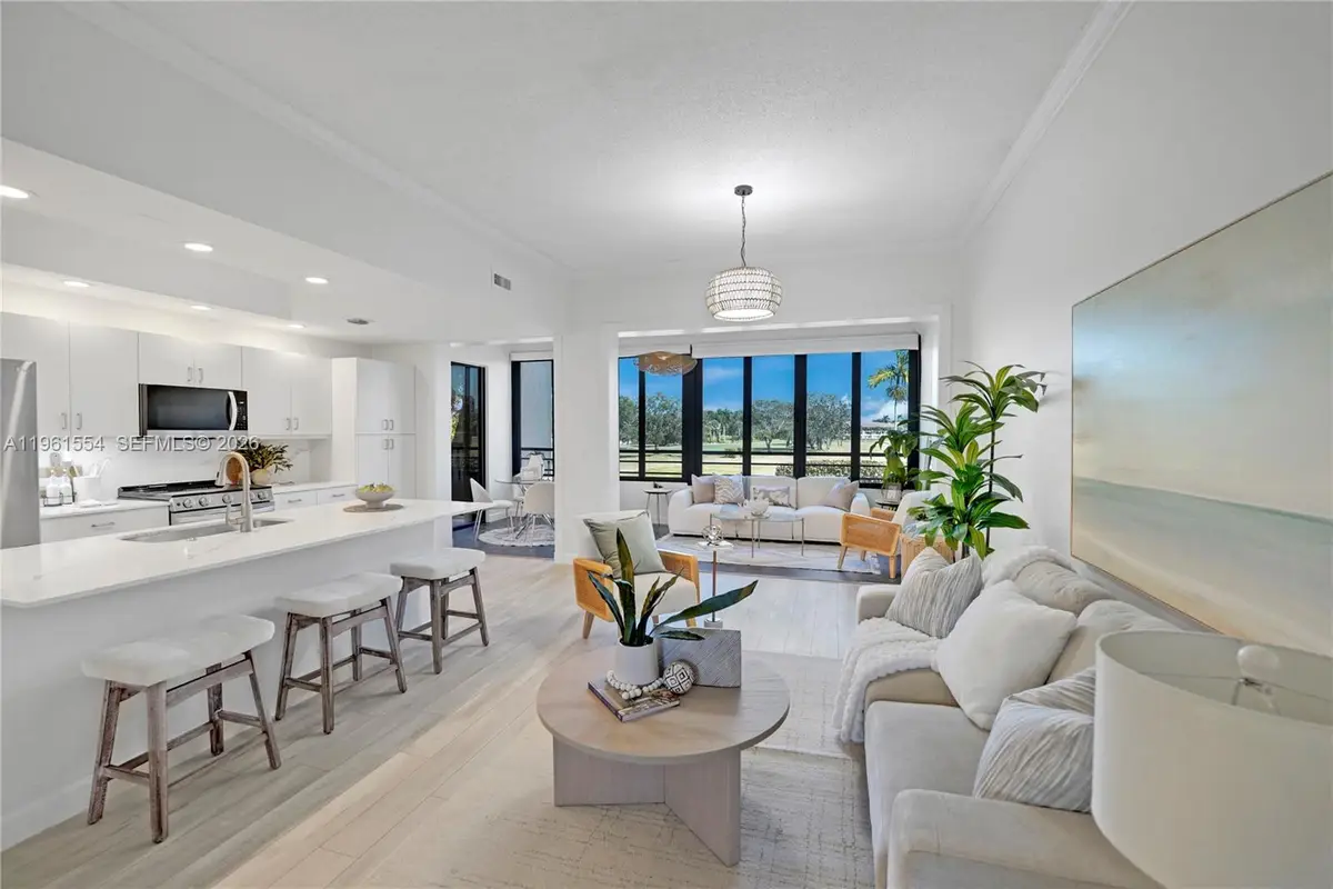 7460 La Paz Blvd #202, Boca Raton, FL 33433 - Image #1