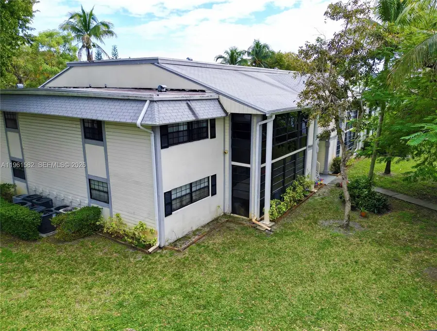 921 NE 199th St #107, Miami, FL 33179 - #3