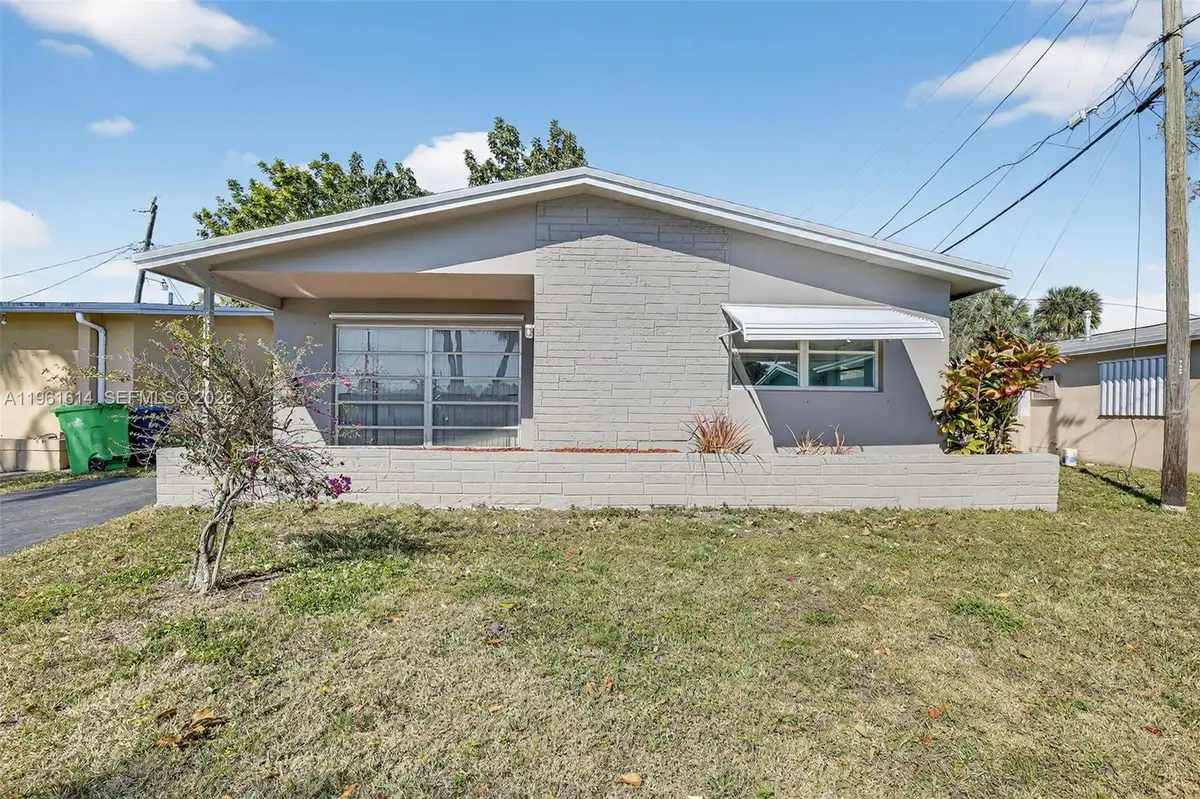 6853 NW 26th Ct, Sunrise, FL 33313 - #1