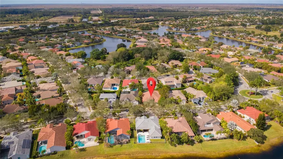 2621 Oakbrook Ln, Weston, FL 33332 - #3