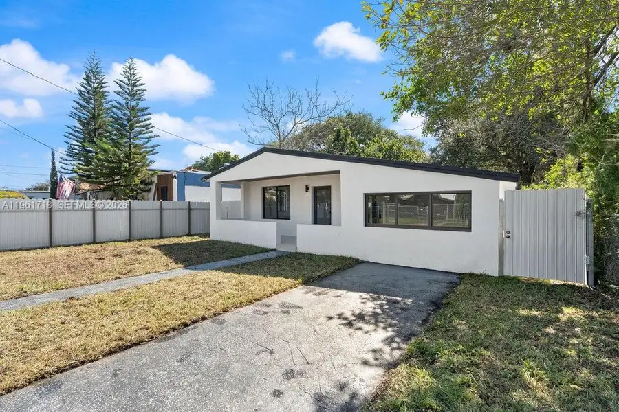 860 NW 70th St, Miami, FL 33150 - #2