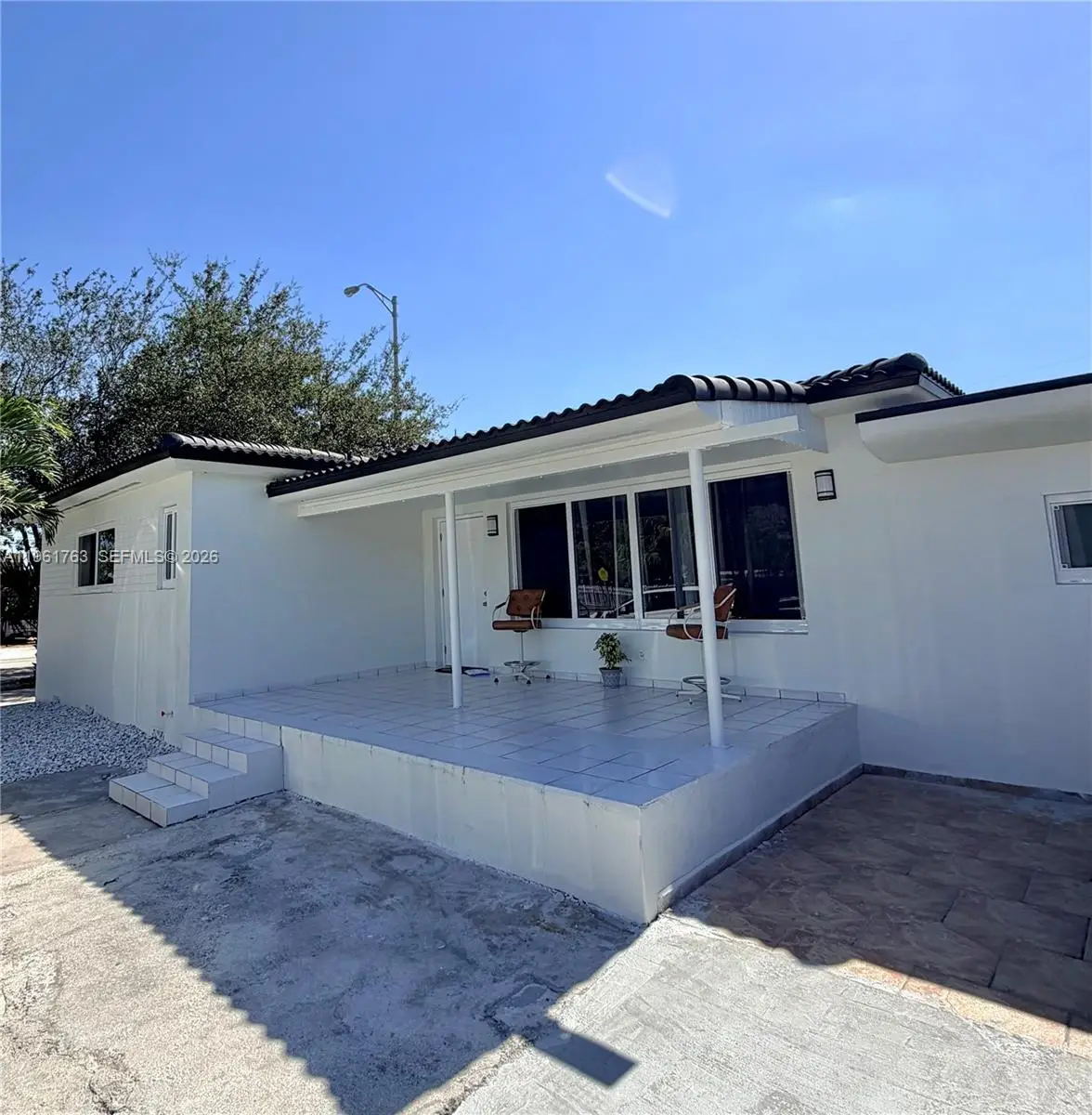 598 E 41st St, Hialeah, FL 33013 - Image #1