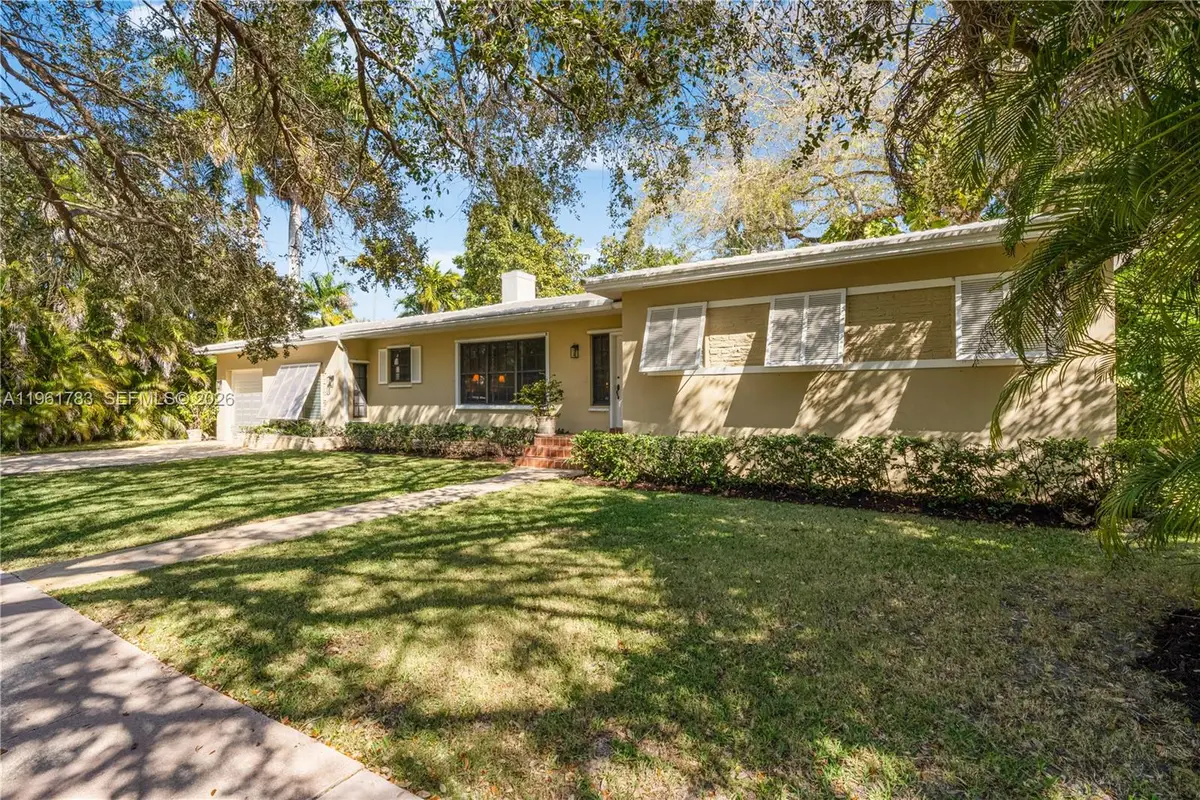 6901 Altamira St, Coral Gables, FL 33146 - #1