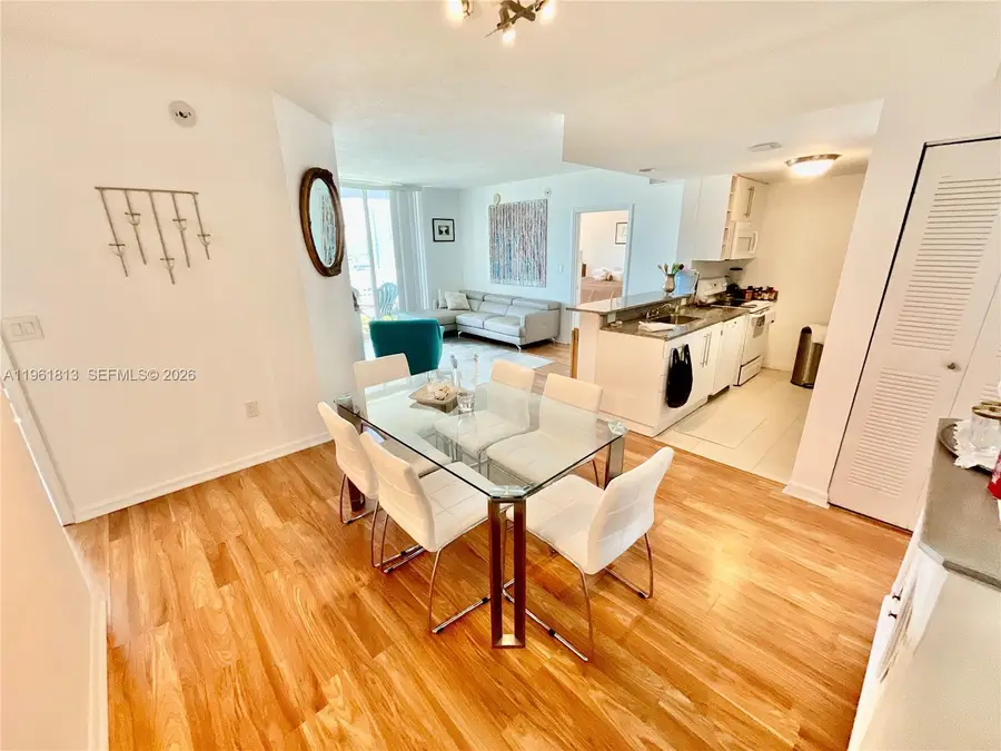 275 NE 18th St #1705, Miami, FL 33132 - Image #3