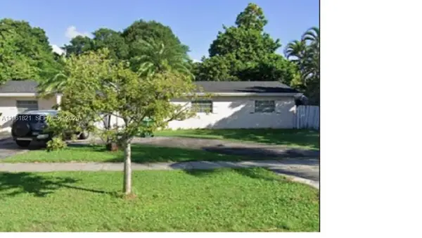 9905 Marlin Rd, Cutler Bay, FL 33157