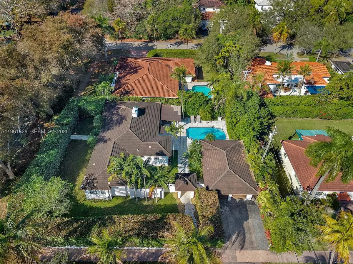 1161 Sunset Dr, Coral Gables, FL 33143 - #1