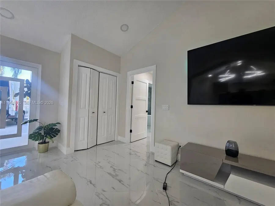 4 Alford Ct, Palm Beach Gardens, FL 33418 - Image #2