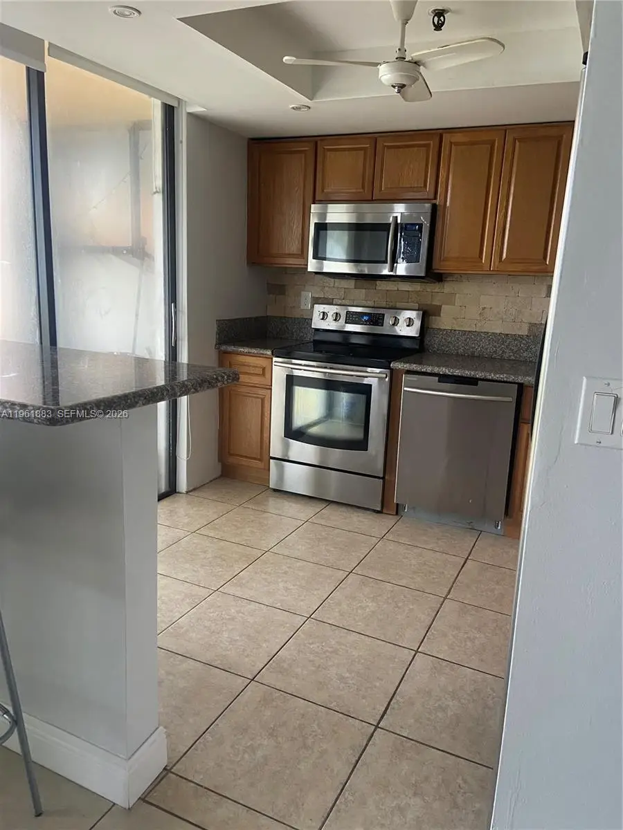 665 NE 195th St #119, Miami, FL 33179 - Image #2