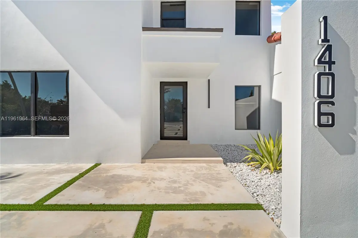 1406 SW 104th Ct, Miami, FL 33174 - Image #1