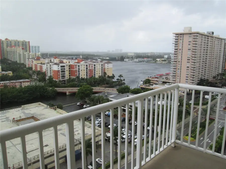 231 174th St #1706, Sunny Isles Beach, FL 33160 - #2