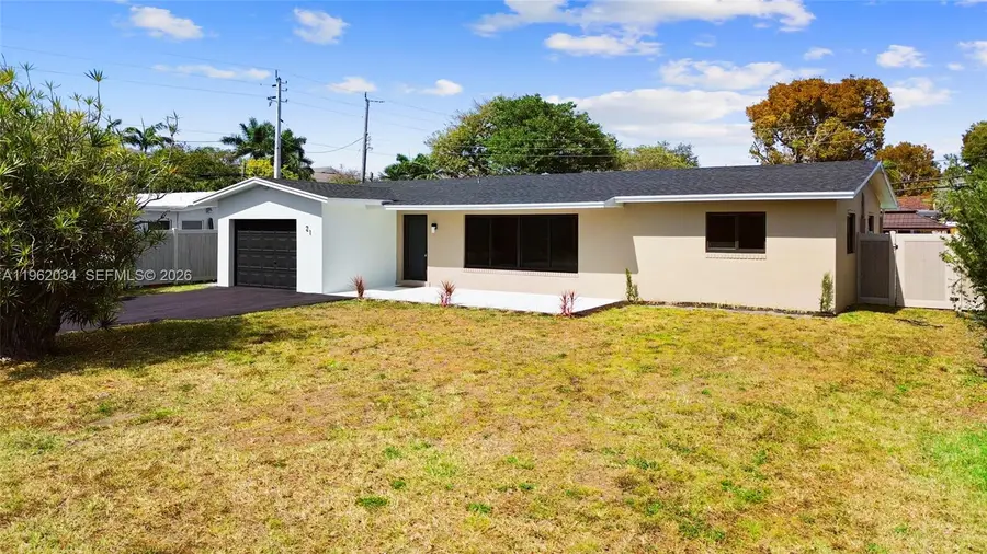 21 SE 7th St, Pompano Beach, FL 33060 - #2