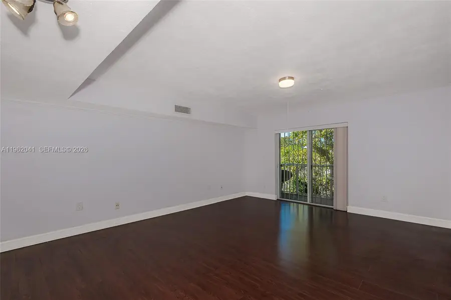 270 NW 107th Ave #208, Miami, FL 33172 - Image #3