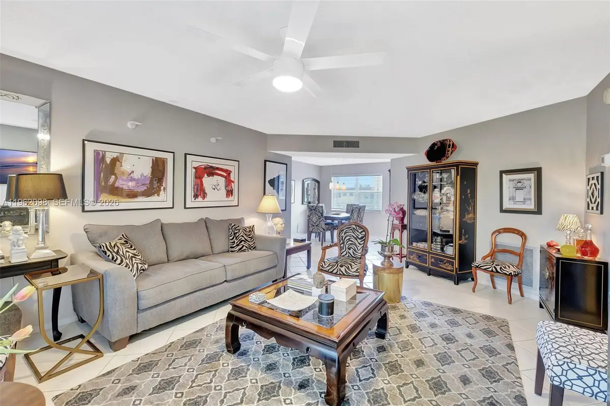 4000 NW 44th Ave #405, Lauderdale Lakes, FL 33319 - #1