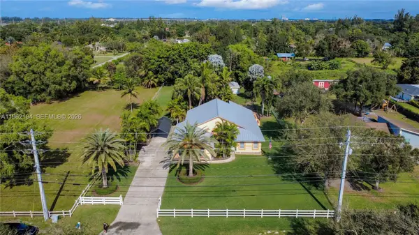 14481 SW 20th St, Davie, FL 33325