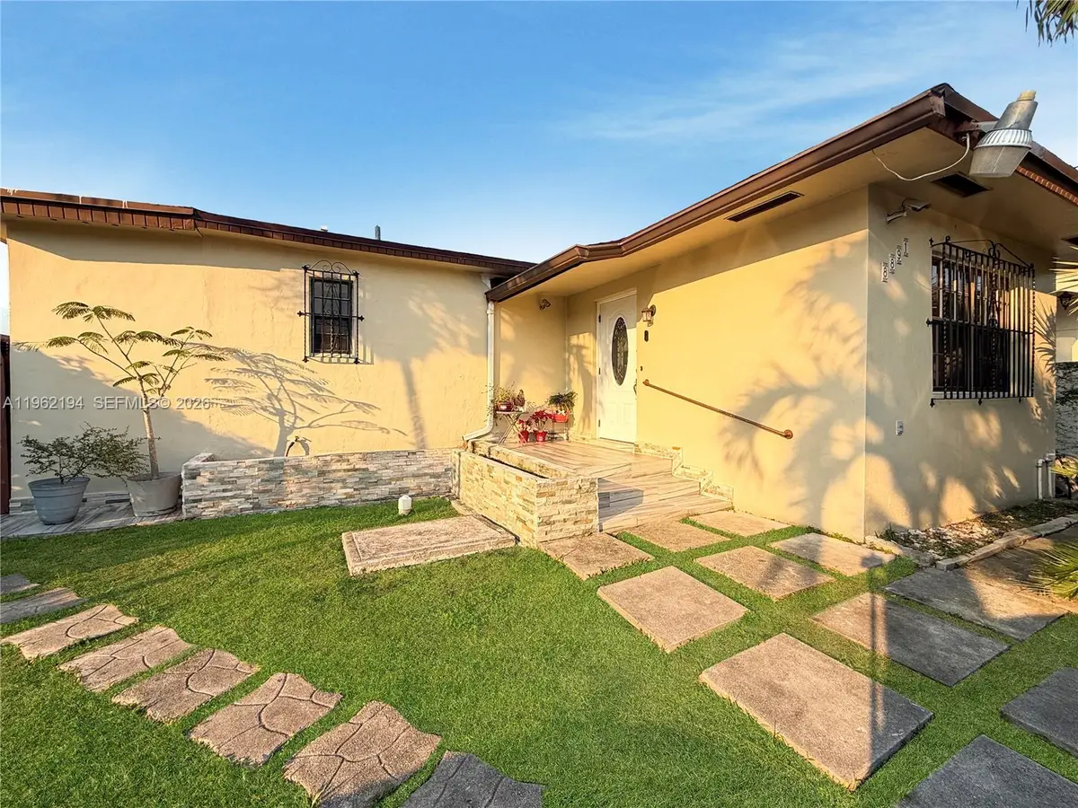 8891 SW 28th St, Miami, FL 33165 - #1