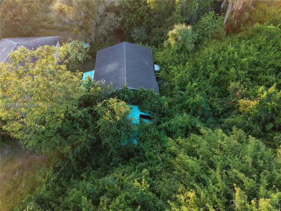 4275 24th Ct, Vero Beach, FL 32967 - Image #2