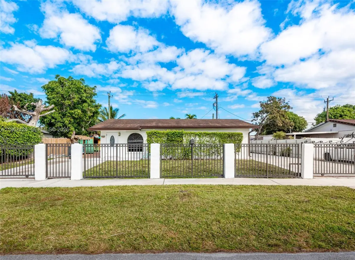 11941 SW 178th Ter, Miami, FL 33177 - #1