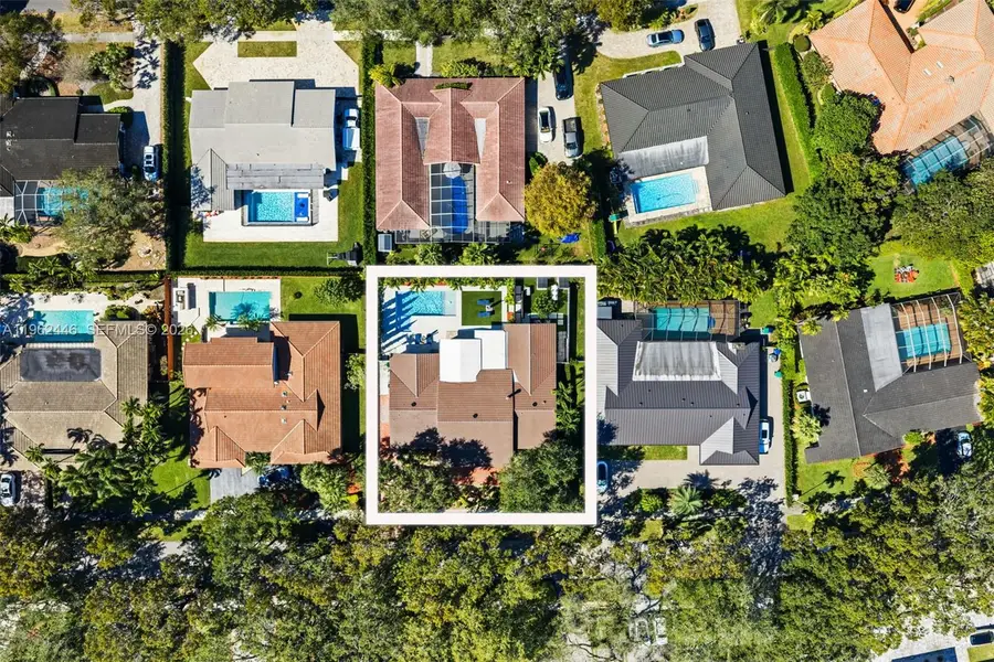 16140 Aberdeen Way, Miami Lakes, FL 33014 - #2