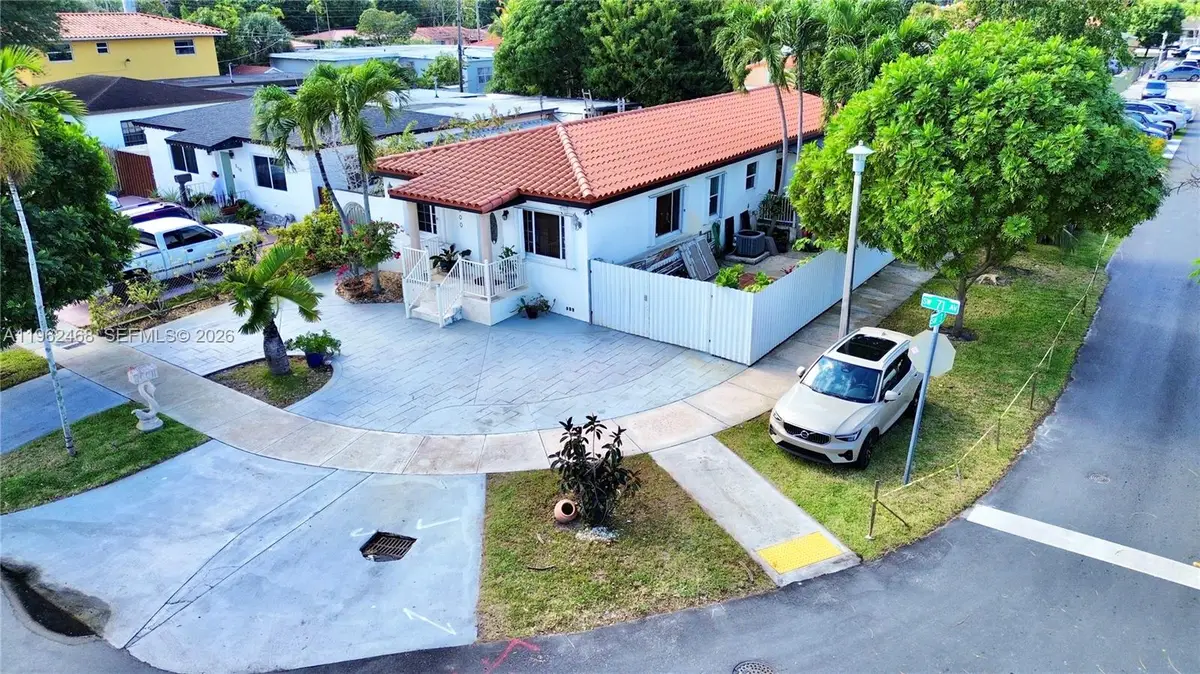 300 SW 71st Ave, Miami, FL 33144 - Image #1